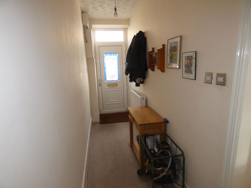 Entrance Hallway- click for photo gallery